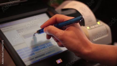 Using the Cash Register With Touch Screen