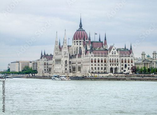 Hungarian Parliament Building © PRILL Mediendesign