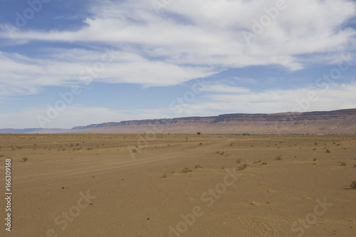 Montagne dans le désert, Sahara au Maroc