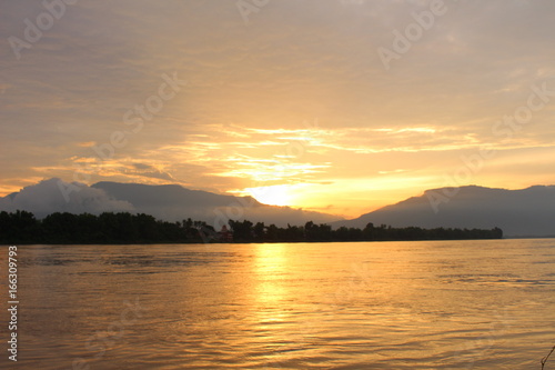 sunset  in Don Deng Island