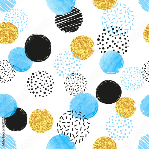 Seamless dotted pattern wit...