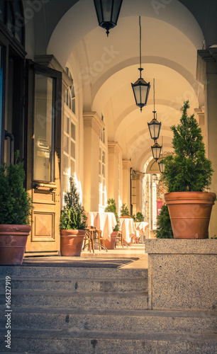 Obraz na płótnie Rynok Square restaurant in Lviv w salonie