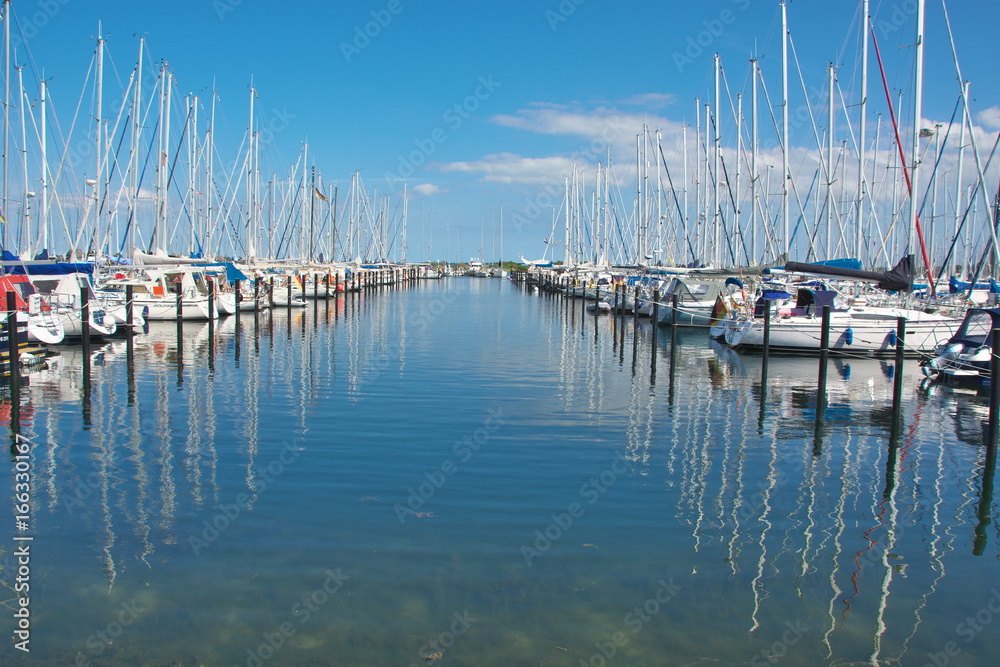 Fototapeta premium Heiligenhafen Ostsee Yachthafen