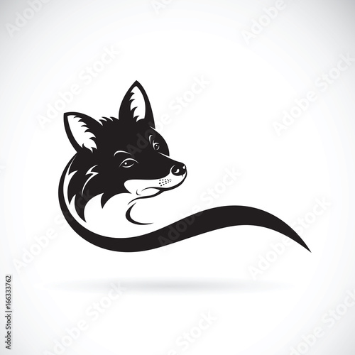 Vector of a fox head on white background, Wild Animals.