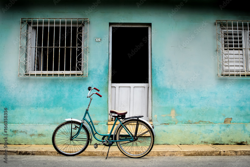 An old bicycle in Cuba