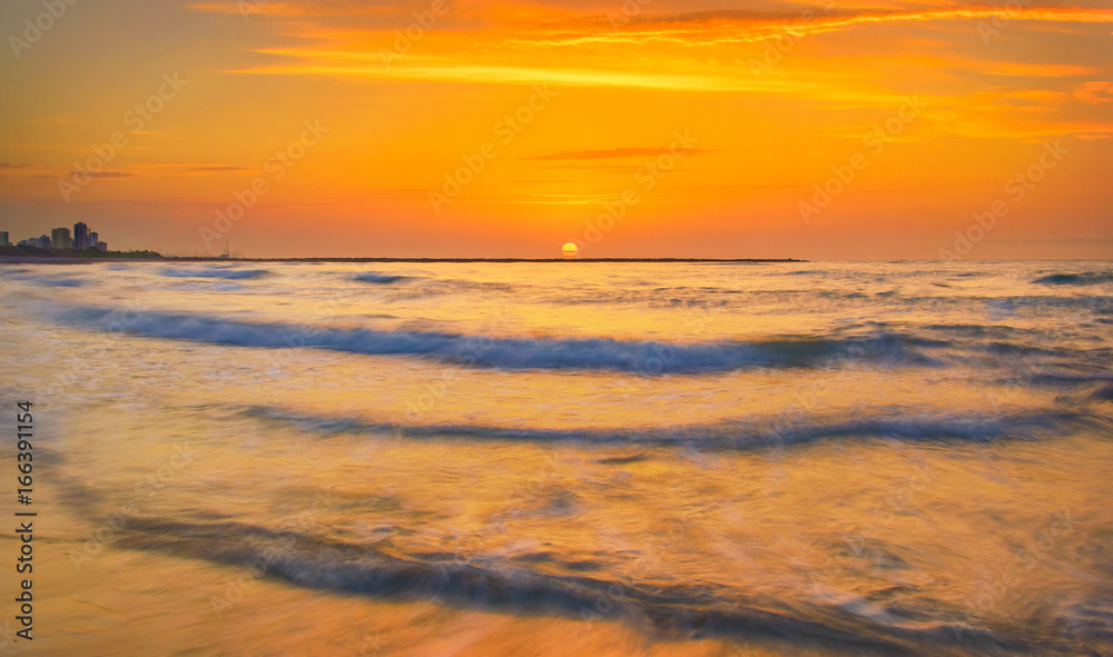 Fototapeta premium Sunrise sea