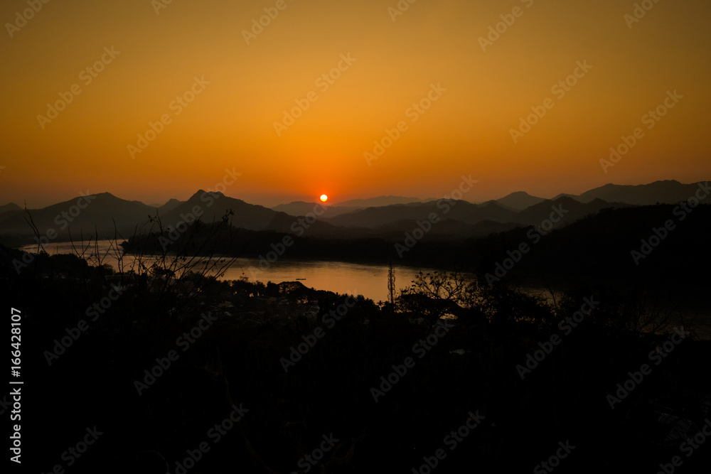 Mount Phou Si temple sunset