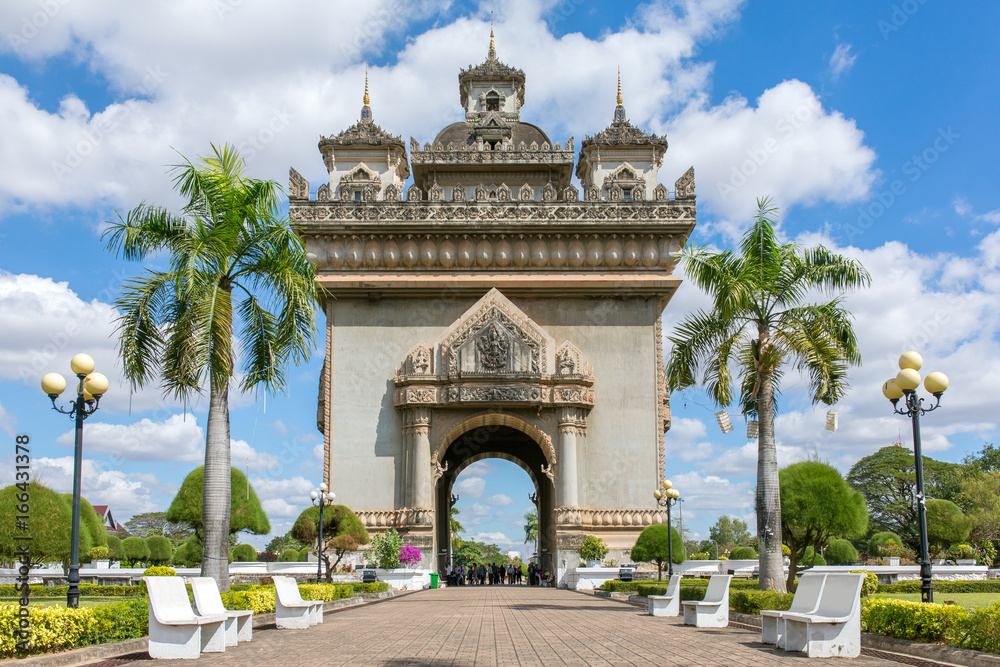 Obraz premium Patuxai monument in Vientiane, Laos