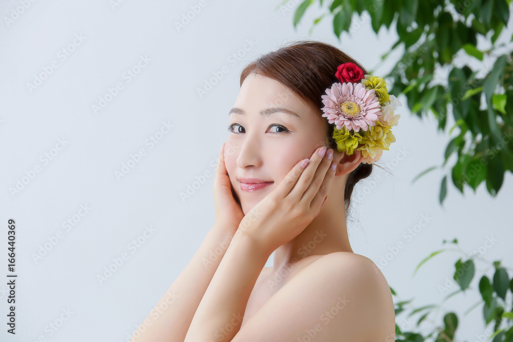 女性の横顔
