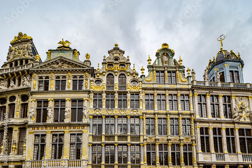 Architecture of Brussels, historic buildings and streets © 31etc