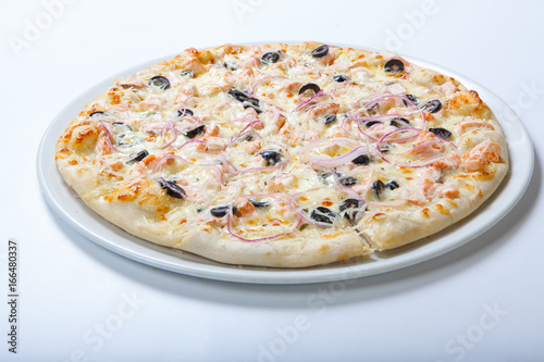 Pizza with cheese and olives and onion rings