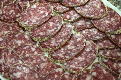 Fototapeta Naklejka Na Ścianę i Meble -  gastronomia; salame affettato