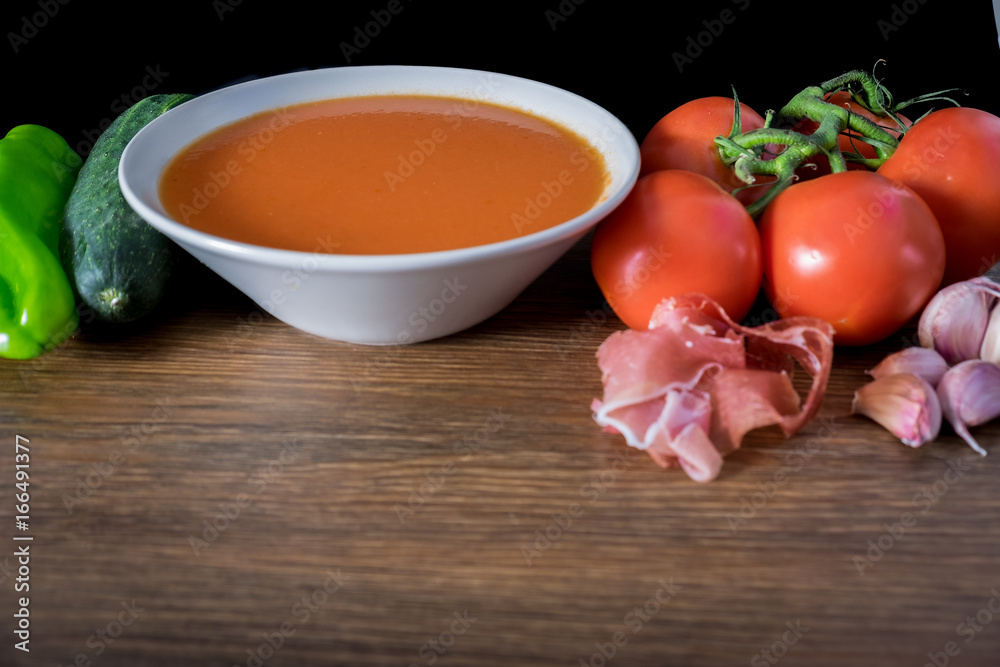 Gazpacho saludable para beber fresco en verano Gazpacho saludable para beber fresco en verano