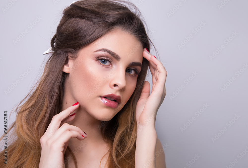 Fashionable portrait of a girl model. Fashion, glamour makeup. Fashionable portrait of a girl model. Fashion, glamour makeup.