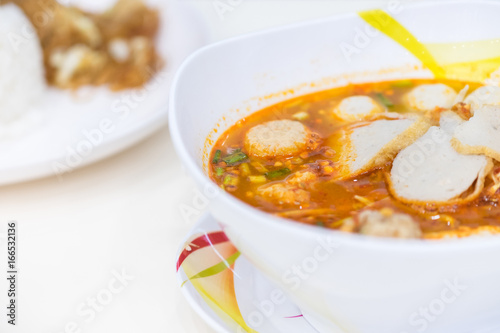 Spicy noodle soup