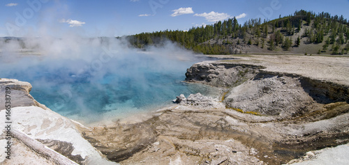 Tablou pe pânză Excelsior Geyser Crater in Midway Geyser Basin, Yellowstone National Park, Wyomi