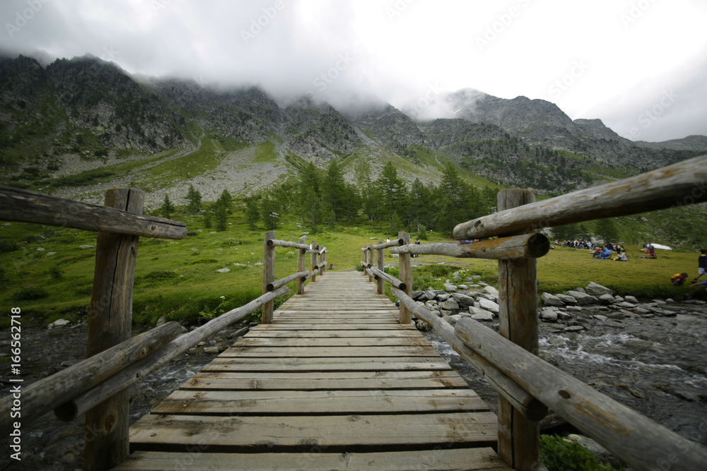 Obraz premium Ponte sul fiume