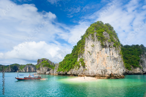 Photography Beautiful scenery with an island and a wild beach in the archipelago Cat Ba, Vietnam