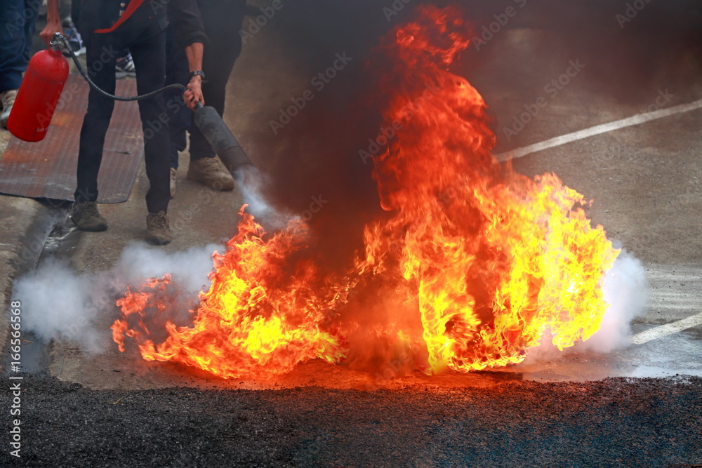 Obraz premium Fire man