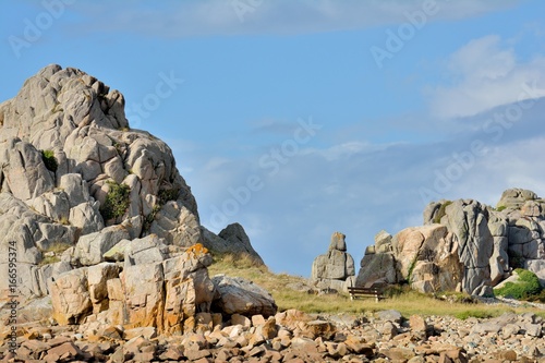 Les énormes rochers de Pors-Scaff en Bretagne