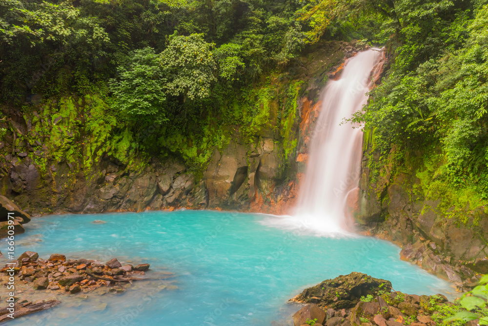 Fototapeta premium Wodospad Rio Celest