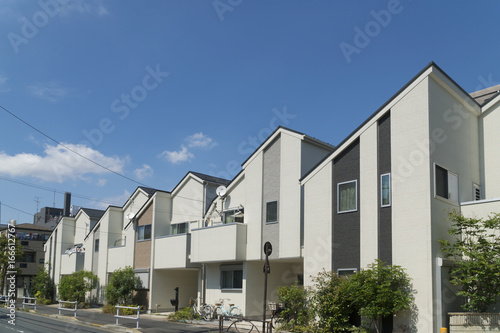 Bild auf Leinwand 住宅街　イメージ　都心部　狭小住宅