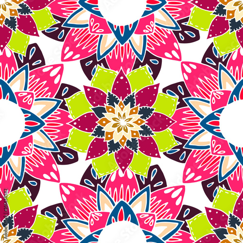 Flower mandala seamless pattern in hand drawn style © Lytvynenko Anna