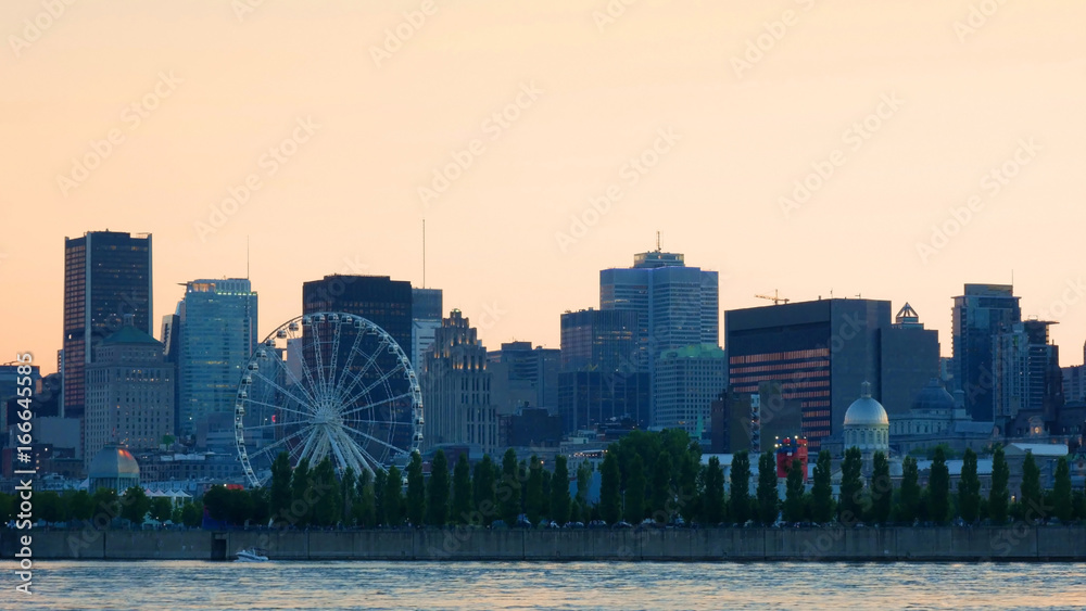Obraz premium Montreal nocą, wschód słońca. Kanada