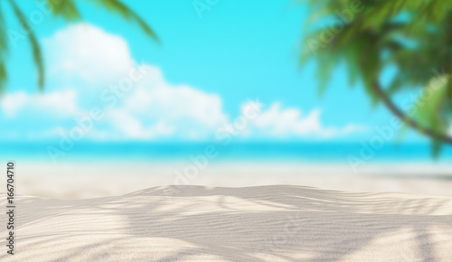 Fototapeta Naklejka Na Ścianę i Meble -  Spiaggia bianca deserta con palme e sole