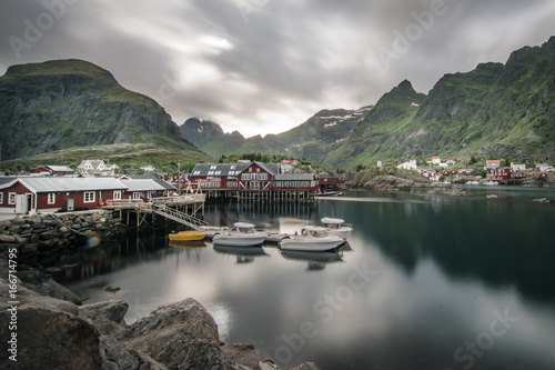 Fischerdorf    i Lofoten  Norwegen