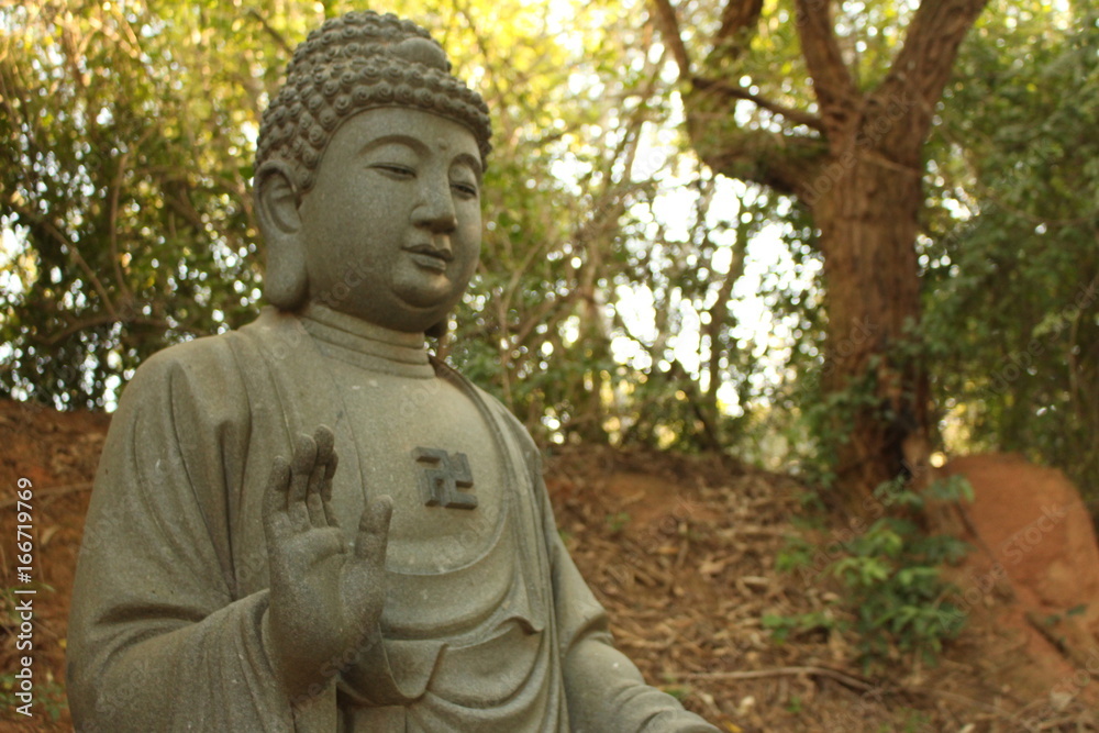 Estatua budista de um templo oriental