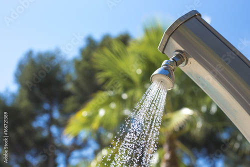 Billede på lærred douche en extérieur