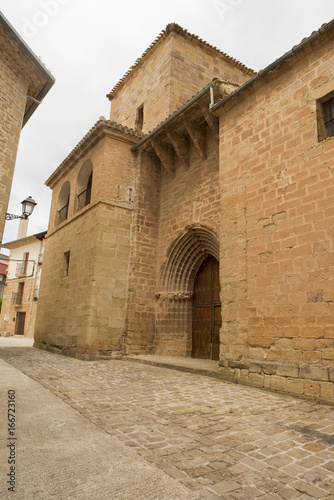 Fototapeta Naklejka Na Ścianę i Meble -  The village of Cirauqui in Navarre, Spain