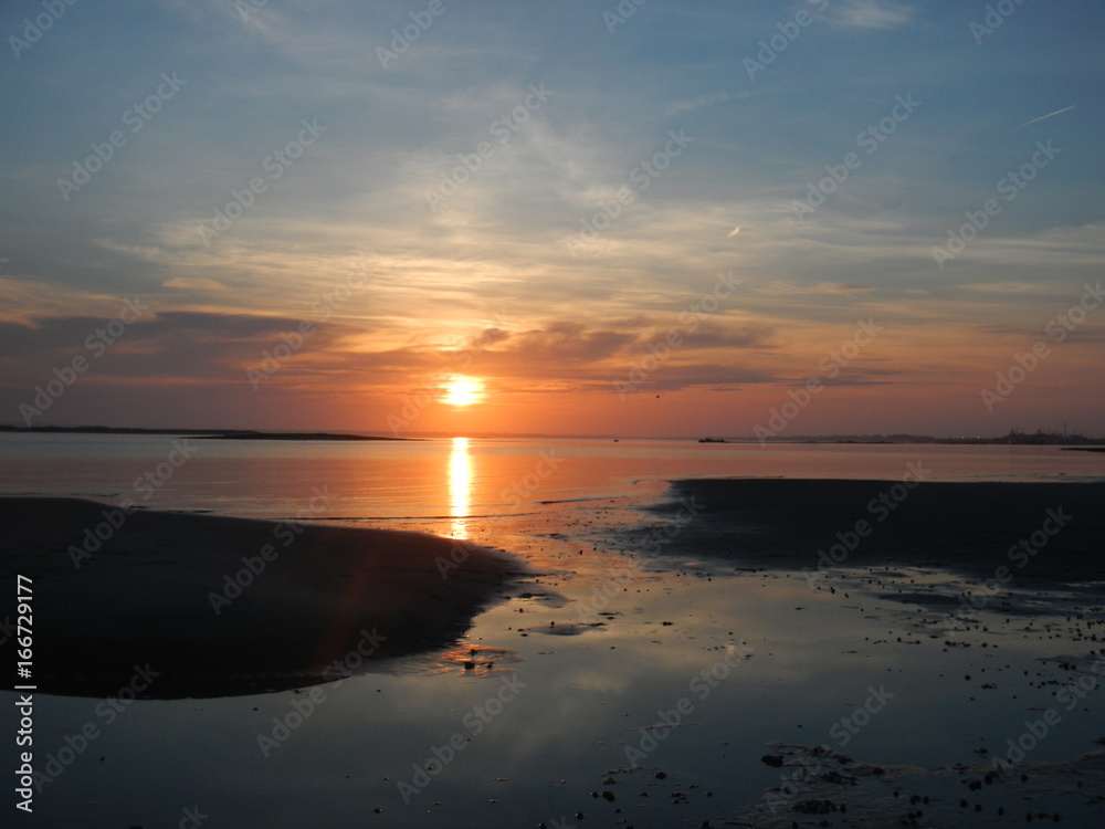 daybreak, sunrise, sunset, water, beach, bay, sound, ocean, Hampton bays, Long Island, The Hamptons, hamptons, dune road, dunes, waves, calm, reflection