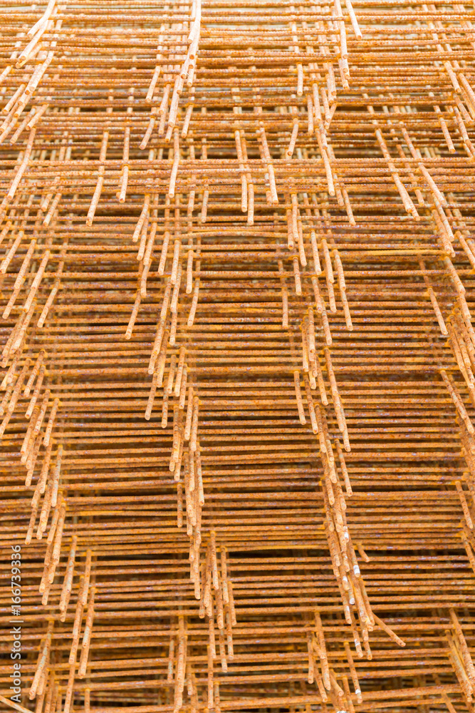 Mesh reinforcement on the sale on the basis of the building Mesh reinforcement on the sale on the basis of the building