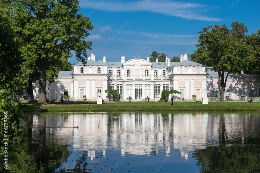 Chinese palace in Oranienbaum