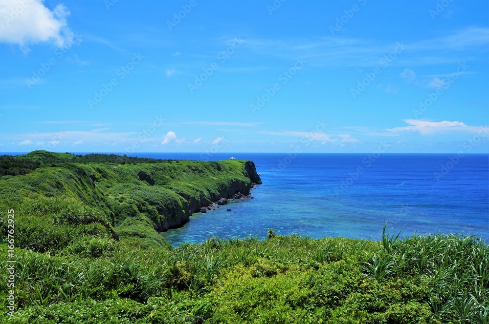 伊良部島・展望台から見た白鳥崎西海岸公園 伊良部島・展望台から見た白鳥崎西海岸公園