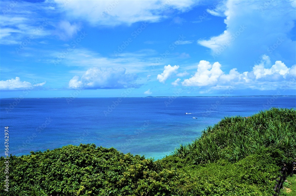 伊良部島・フナウサギバナタ展望台からの眺望