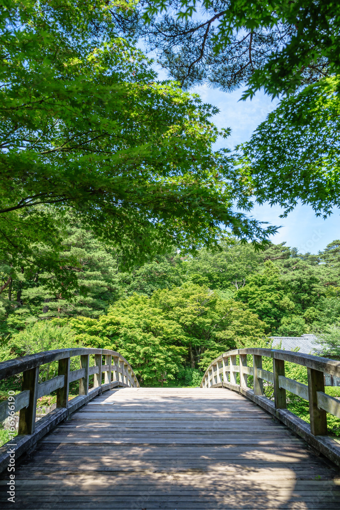 虹の郷日本庭園の錦橋