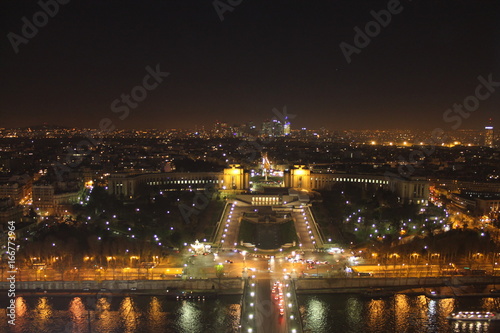 Beautiful unique city of Paris in France © danbert