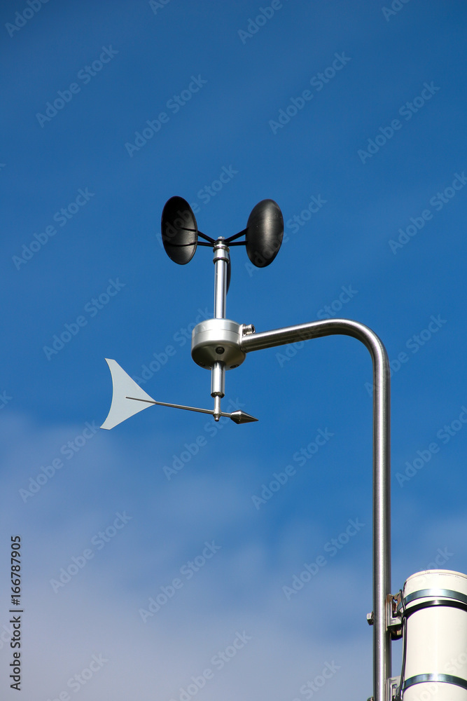 Weather station with an anemometer