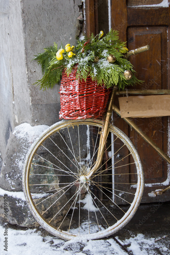 Fototapeta premium Bike in winter with basket