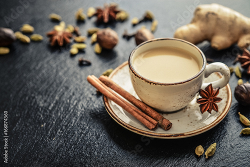 Bild auf Leinwand masala chai tea