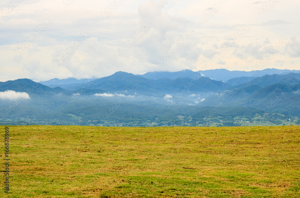 Obraz premium Beautiful mountain landscape in northern of thailand.