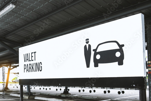 Fotografia Empty Valet parking at shopping mall