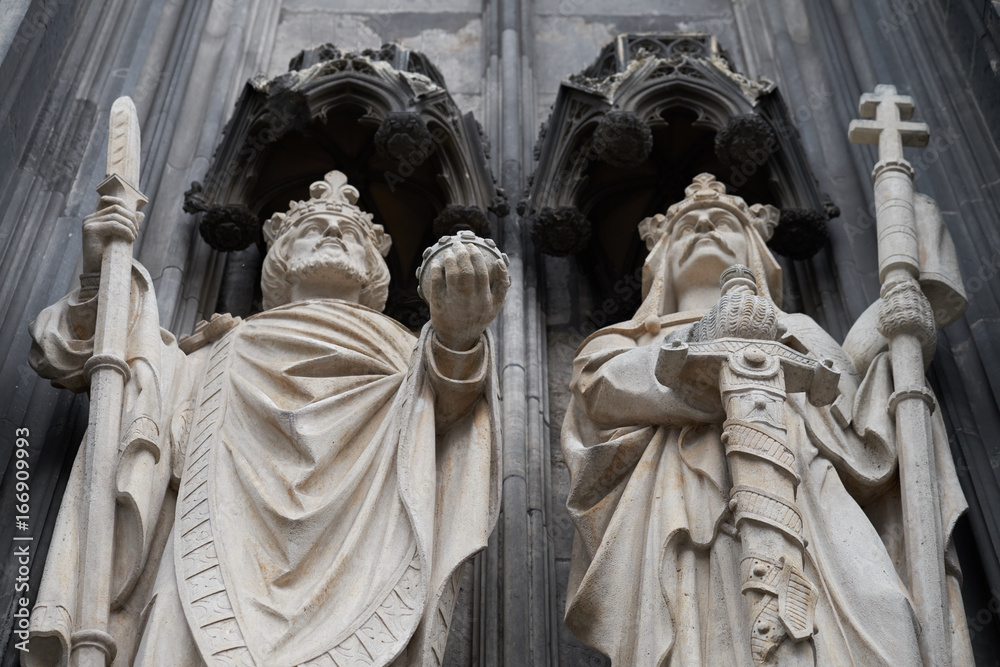 Gothic sculptures kölner dom