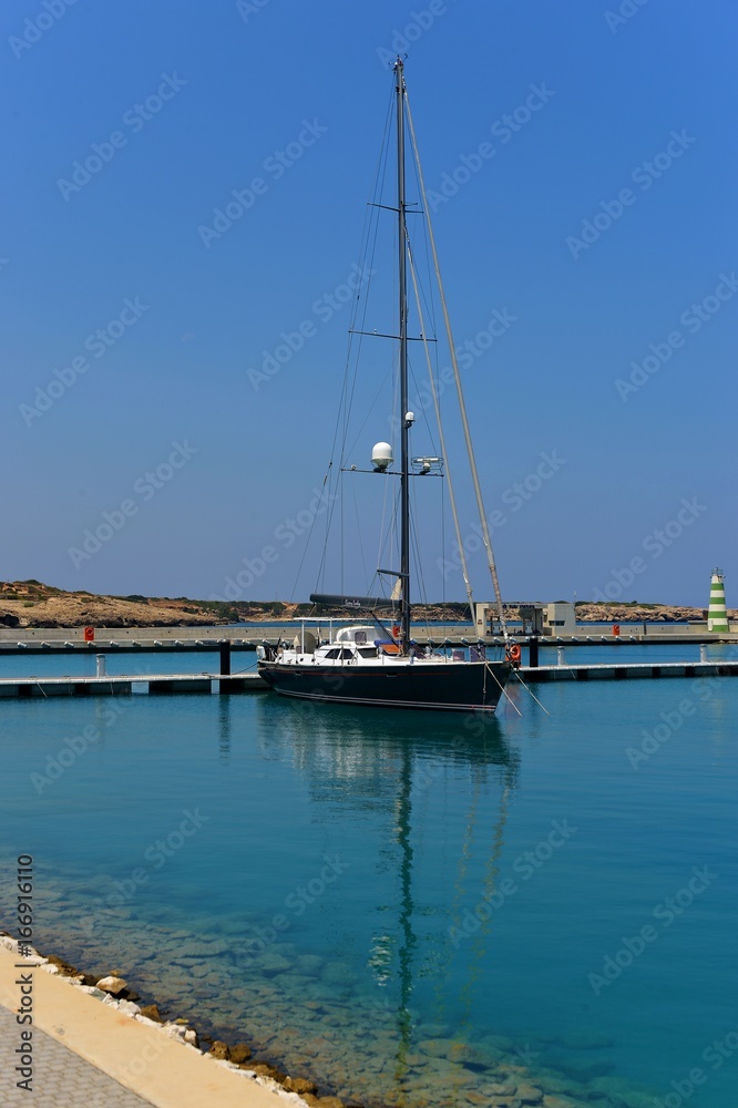 яхтклуб на Кипре
