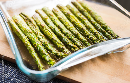 Cooked green asparagus