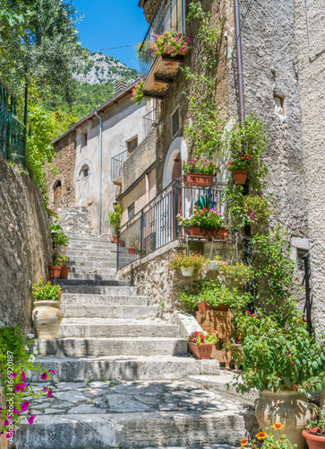 Fototapeta Naklejka Na Ścianę i Meble -  Scenic sight in Pacentro, province of L'Aquila, Abruzzo, central Italy.