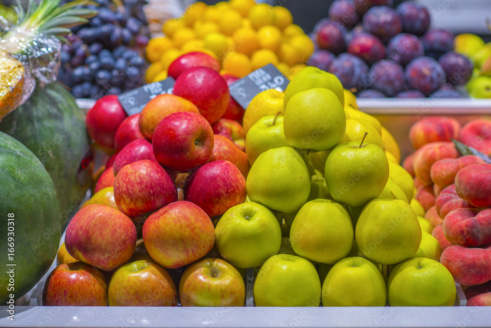 Apples and other fruit on sale at a Spanish market